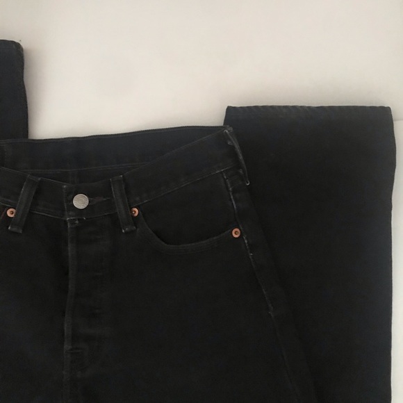 *SOLD* Levi’s 501 Straight Leg Jeans - Picture 3 of 9